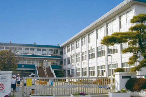 富水小学校